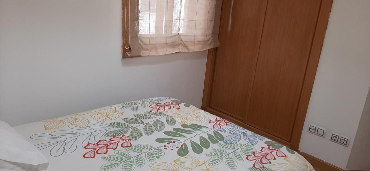 Apartamento Centro De Sanxenxo Con Garaje Exterior photo